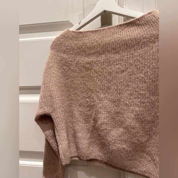 Hot & Delicious Wide Neck Sweater, Size Small, Colour Dusty Pink - Picture 2 of 4